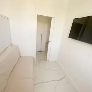 2p Idealement Place Les Pins Appartement Juan-les-Pins