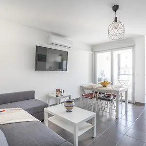 New Joliette Comfortable Well Located With Private Parking Appartement Marseille